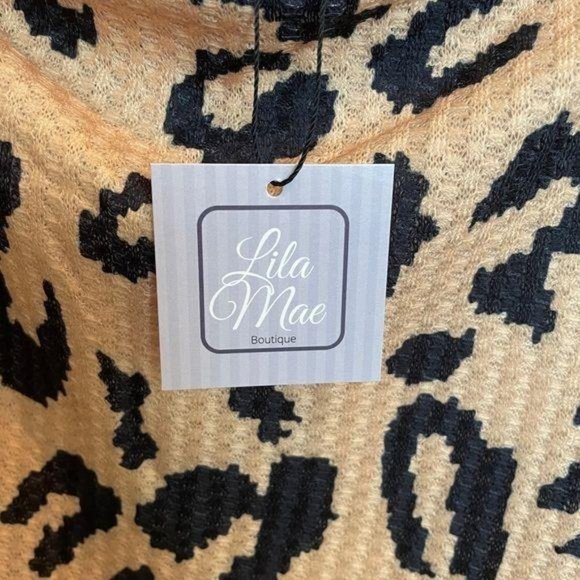 Thermal Cheetah Print Top Several Sizes Available - Picture 11 of 11